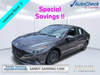 2022 Hyundai Elantra SEL 4DR Sedan