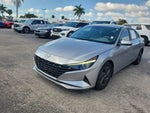 2022 ELANTRA Thumbnail 3