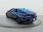 2022 Elantra Thumbnail 3