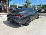 2022 Elantra Thumbnail 4
