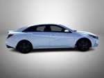 2023 ELANTRA Thumbnail 4