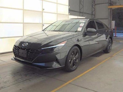 2023 Hyundai Elantra SEL 4DR Sedan
