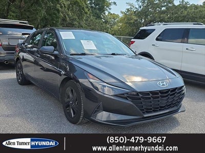 2021 Hyundai Elantra SEL 4DR Sedan