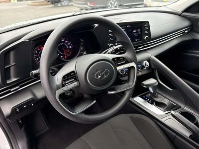 2021 Hyundai Elantra SEL 4DR Sedan