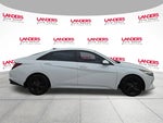 2022 Elantra Thumbnail 17