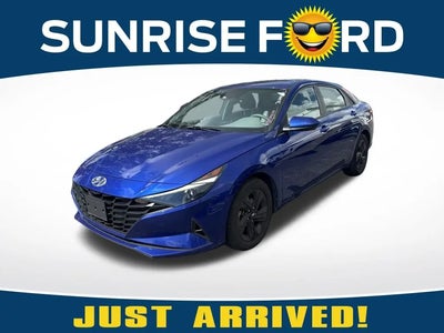 Photo of a 2023 Hyundai Elantra SEL 4DR Sedan for sale