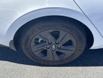2023 Elantra Thumbnail 17