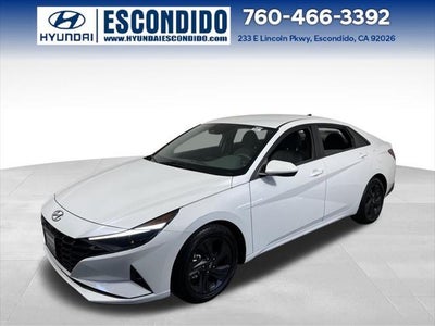 2022 Hyundai Elantra SEL 4DR Sedan