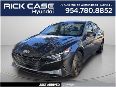 2023 Hyundai Elantra SEL 4DR Sedan