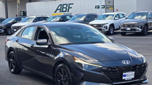 2021 Hyundai ELANTRA SEL