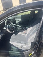 2022 Elantra Thumbnail 6