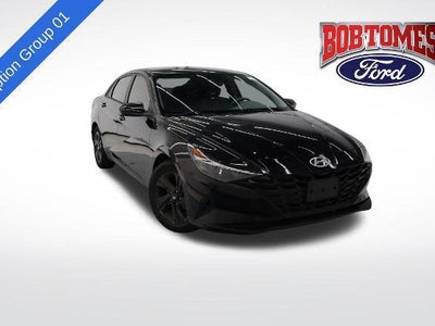 2022 Hyundai Elantra SEL 4DR Sedan