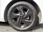 2022 Elantra Thumbnail 6