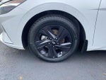 2023 Elantra Thumbnail 9