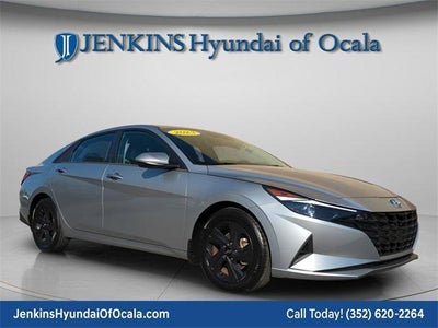 2023 Hyundai Elantra SEL 4DR Sedan