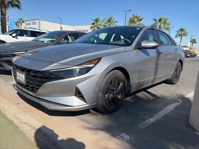 2023 Hyundai Elantra SEL 4DR Sedan