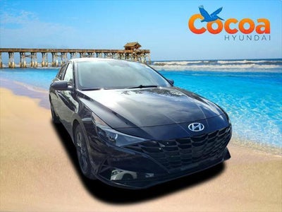 2023 Hyundai Elantra SEL 4DR Sedan