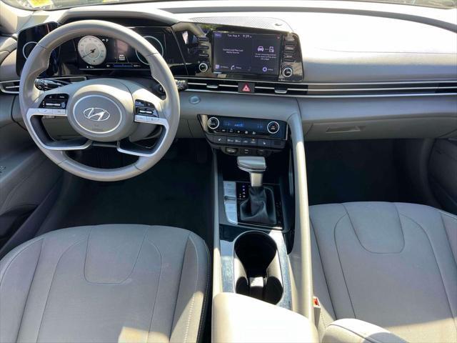 2022 Hyundai Elantra - $15,000