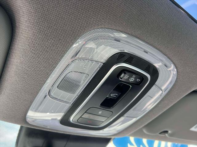 2022 Hyundai Elantra - $15,000