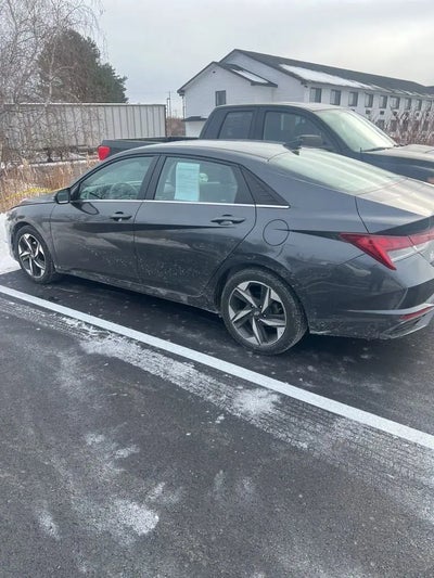 2021 Hyundai Elantra SEL 4DR Sedan