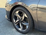 2021 Elantra Thumbnail 18
