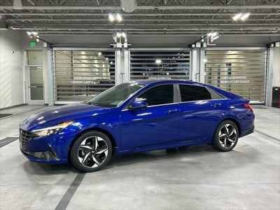 2022 Hyundai Elantra SEL 4DR Sedan