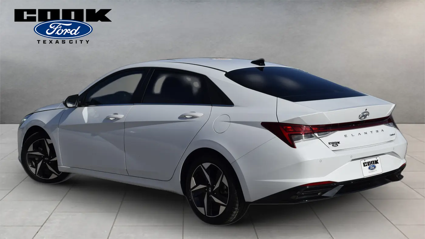 2021 Hyundai ELANTRA Limited