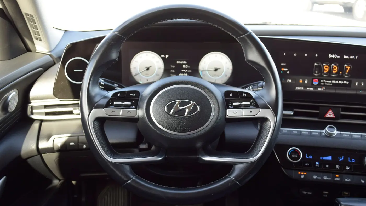 2021 Hyundai ELANTRA Limited