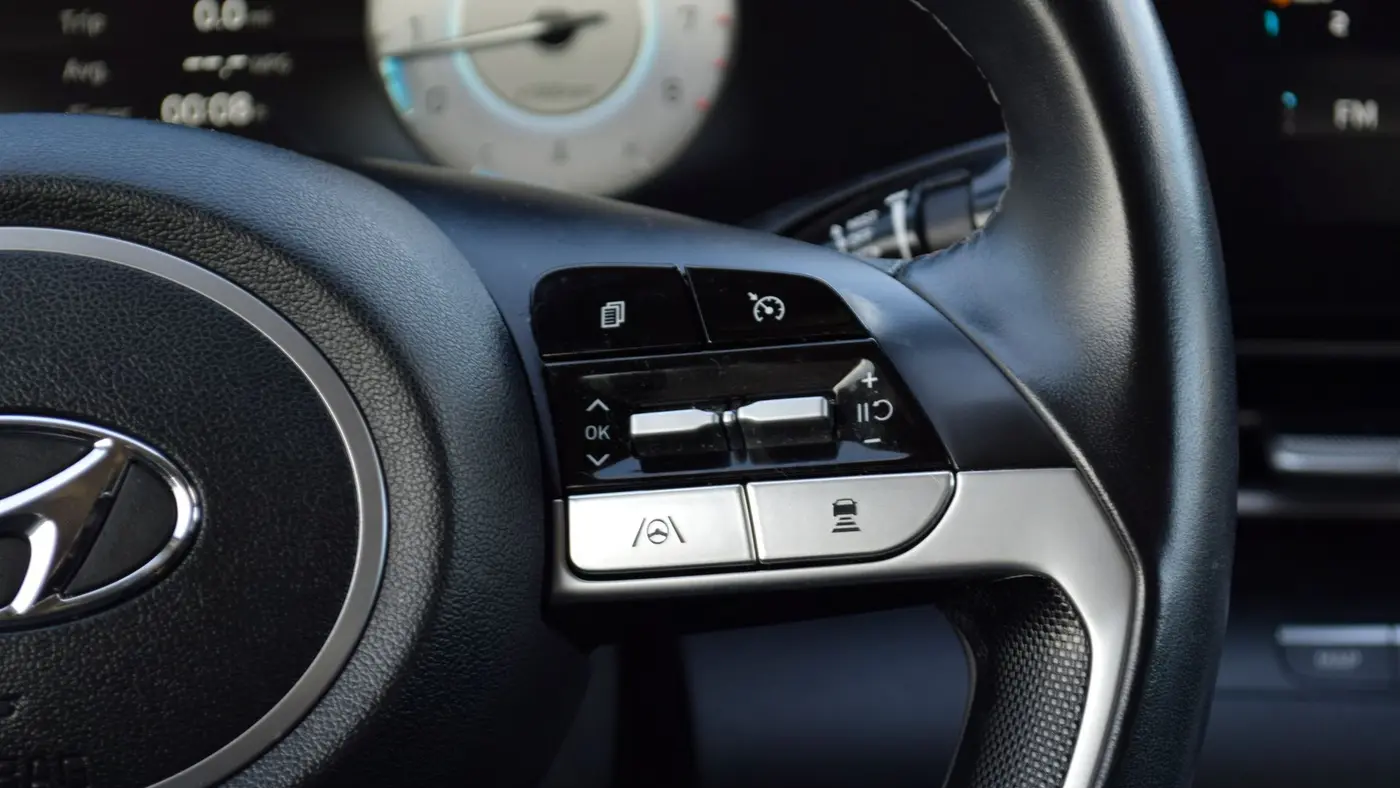 2021 Hyundai ELANTRA Limited