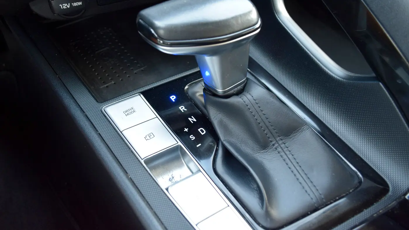 2021 Hyundai ELANTRA Limited
