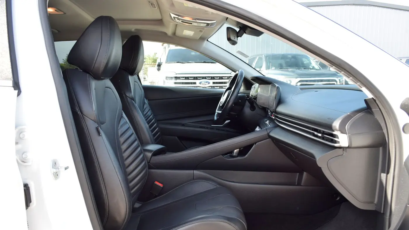 2021 Hyundai ELANTRA Limited