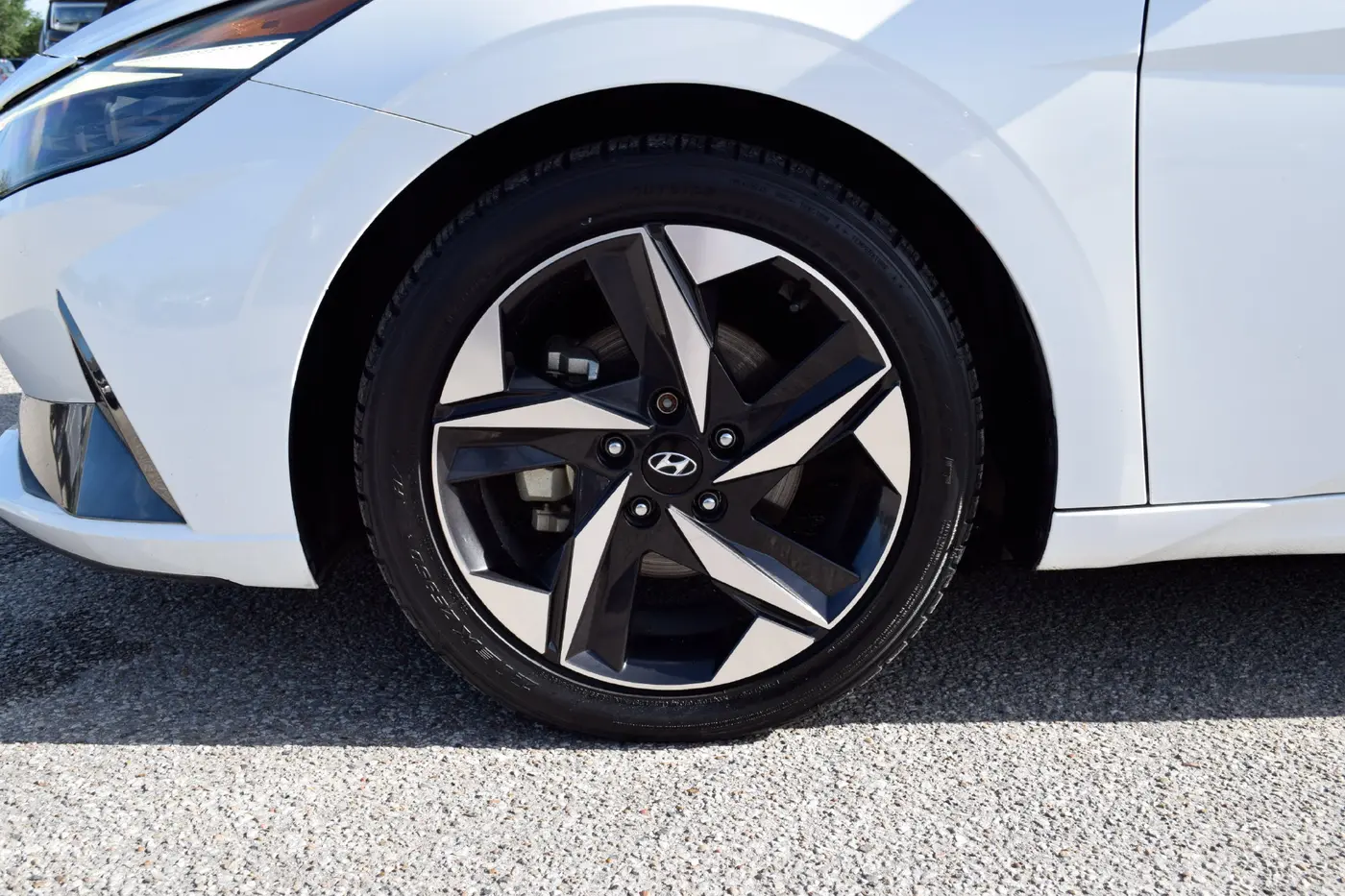 2021 Hyundai Elantra - $14,725