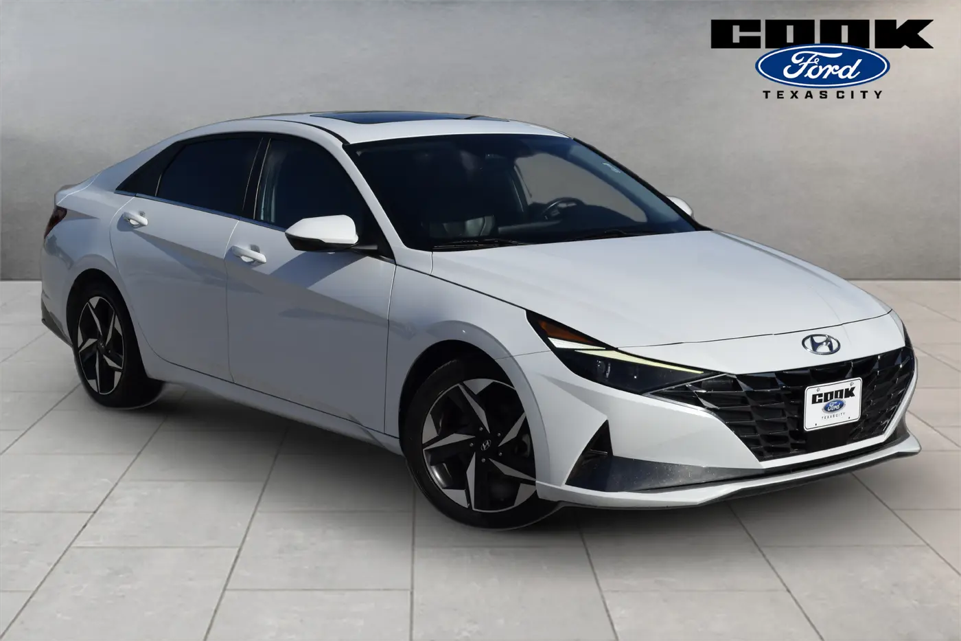 2021 Hyundai Elantra - $14,725