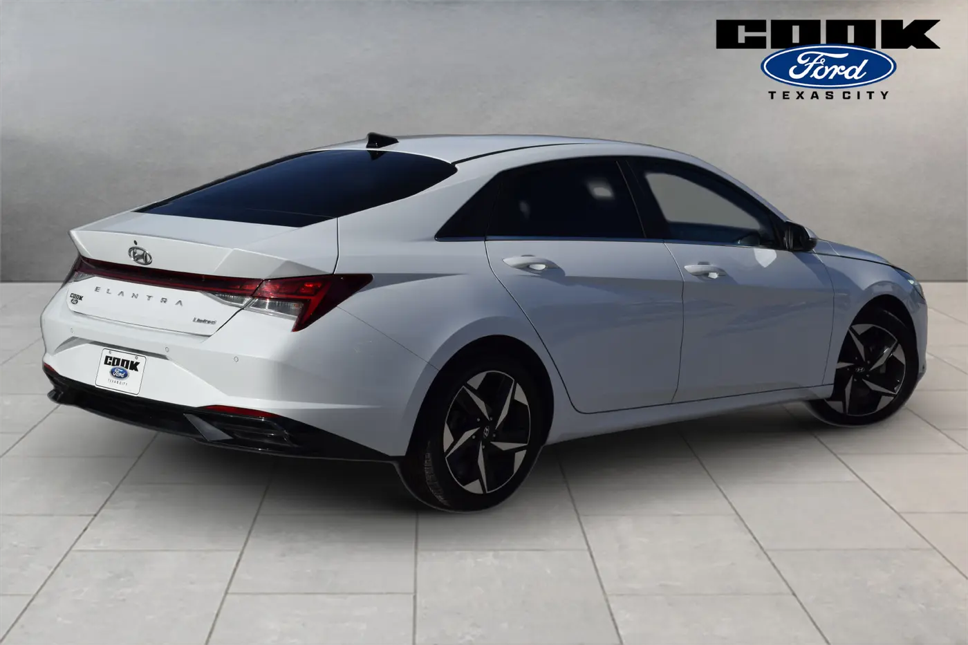2021 Hyundai Elantra - $14,725