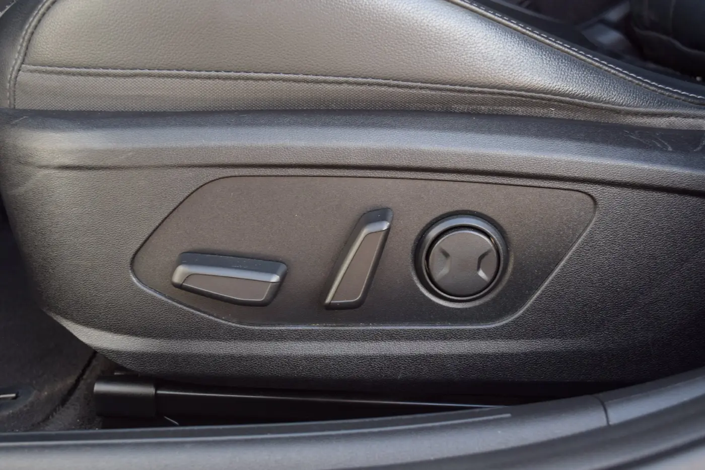 2021 Hyundai Elantra - $14,725