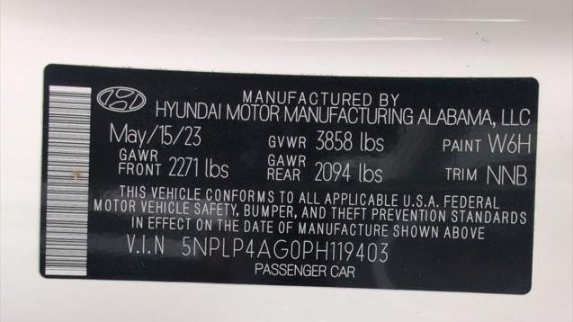 2023 Hyundai ELANTRA Limited