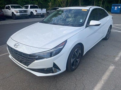 2022 Hyundai Elantra Limited 4DR Sedan