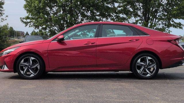 2023 Hyundai ELANTRA Limited