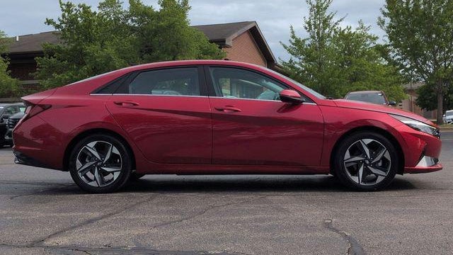 2023 Hyundai ELANTRA Limited