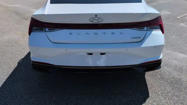 2022 Hyundai ELANTRA Limited