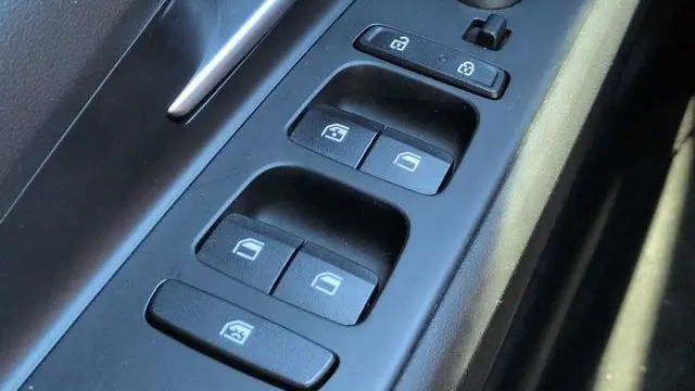2022 Hyundai ELANTRA Limited