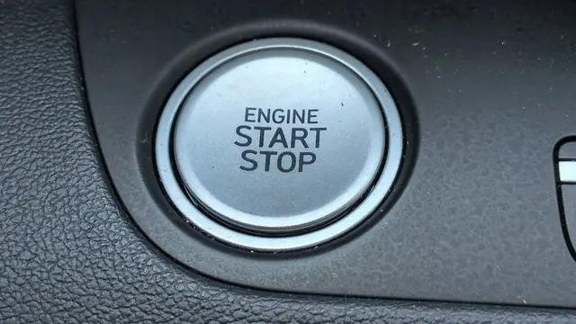 2022 Hyundai ELANTRA Limited