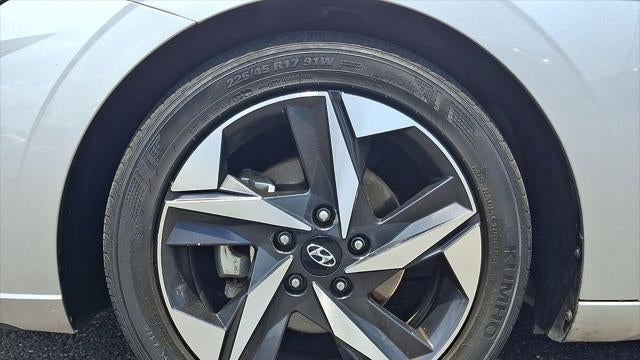 2022 Hyundai ELANTRA Limited