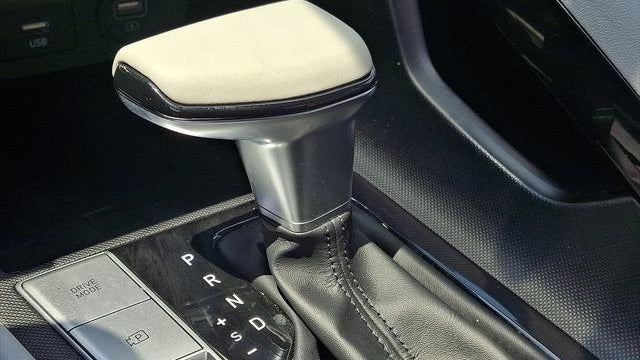 2022 Hyundai ELANTRA Limited