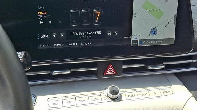 2022 Hyundai ELANTRA Limited