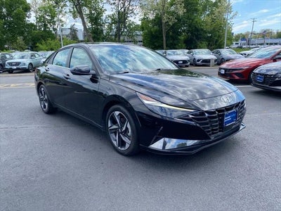 2023 Hyundai Elantra Limited 4DR Sedan