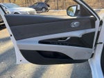 2023 Elantra Thumbnail 16