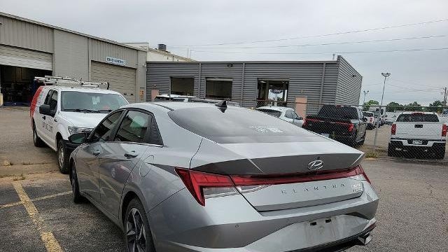 2021 Hyundai ELANTRA Limited