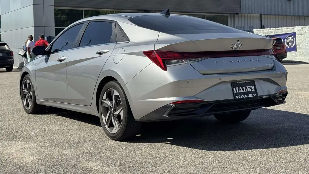 2023 Hyundai ELANTRA Limited