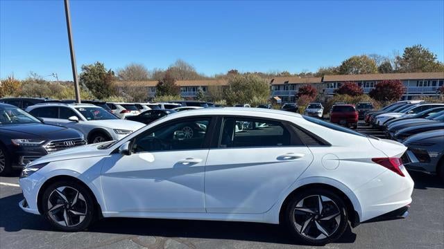 2021 Hyundai ELANTRA Limited